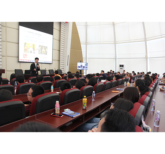 英国上市公司365举办员工职业形象与商务礼仪培训