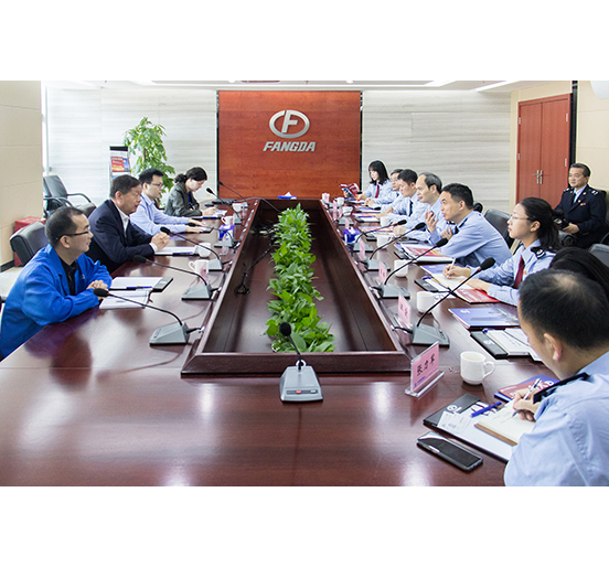 深圳市南山区国税局局长戴文忠、南山区地税局局长陆权汉一行莅临英国上市公司365调研