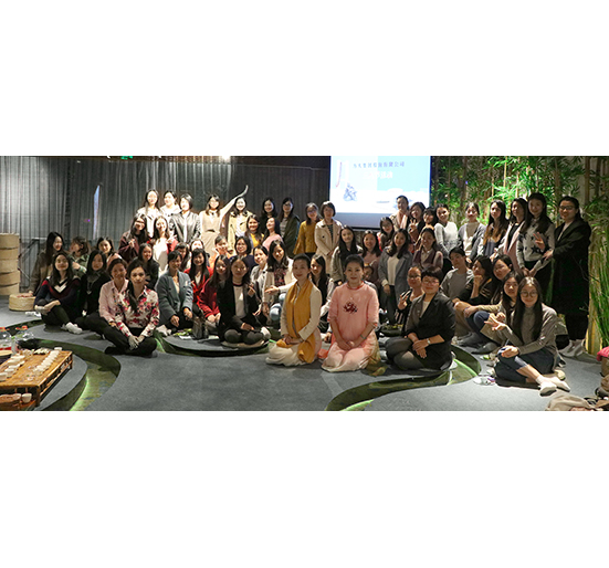 英国上市公司365开展“三八”妇女节多彩活动