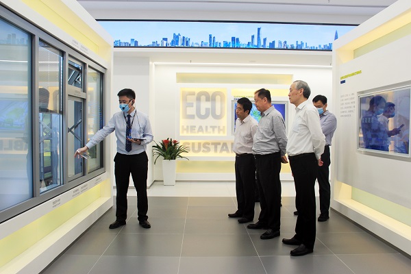 农业部原党组副书记、常务副部长余欣荣莅临英国上市公司365调研