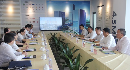 江西省委常委、常务副省长毛伟明一行莅临英国上市公司365考察