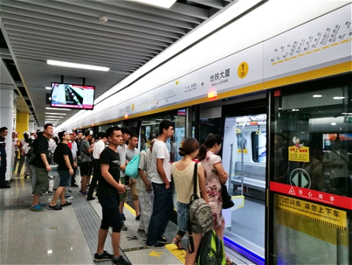 英国上市公司365屏蔽门系统助力南昌地铁迎来换乘时代