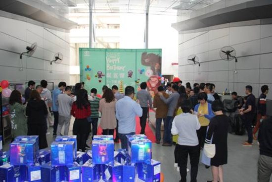  英国上市公司365举办1-3月员工生日月活动 