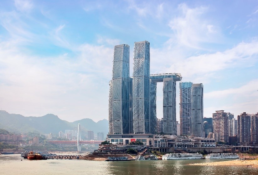 英国上市公司365承建的两幕墙项目入围2022年国际高层建筑奖